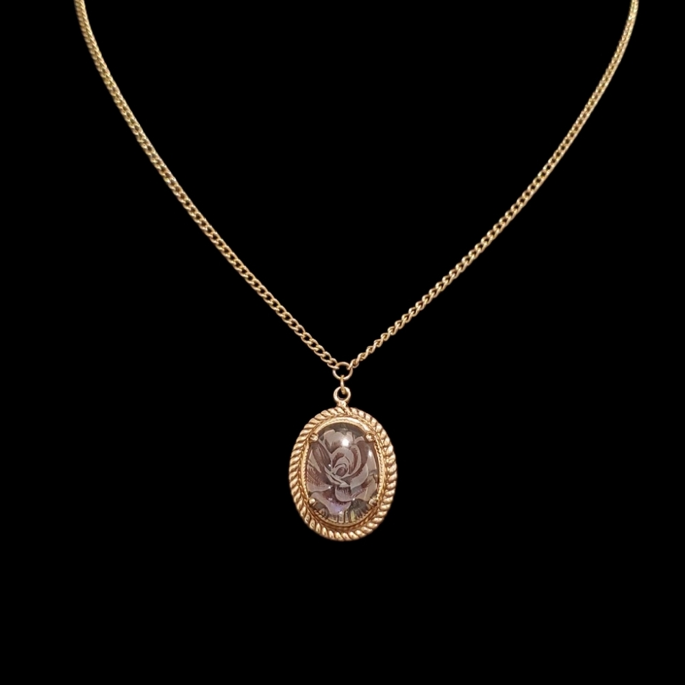 Vintage 1928 Brand Antique Gold-Tone Oval Glass Rose Pendant Necklace 16"